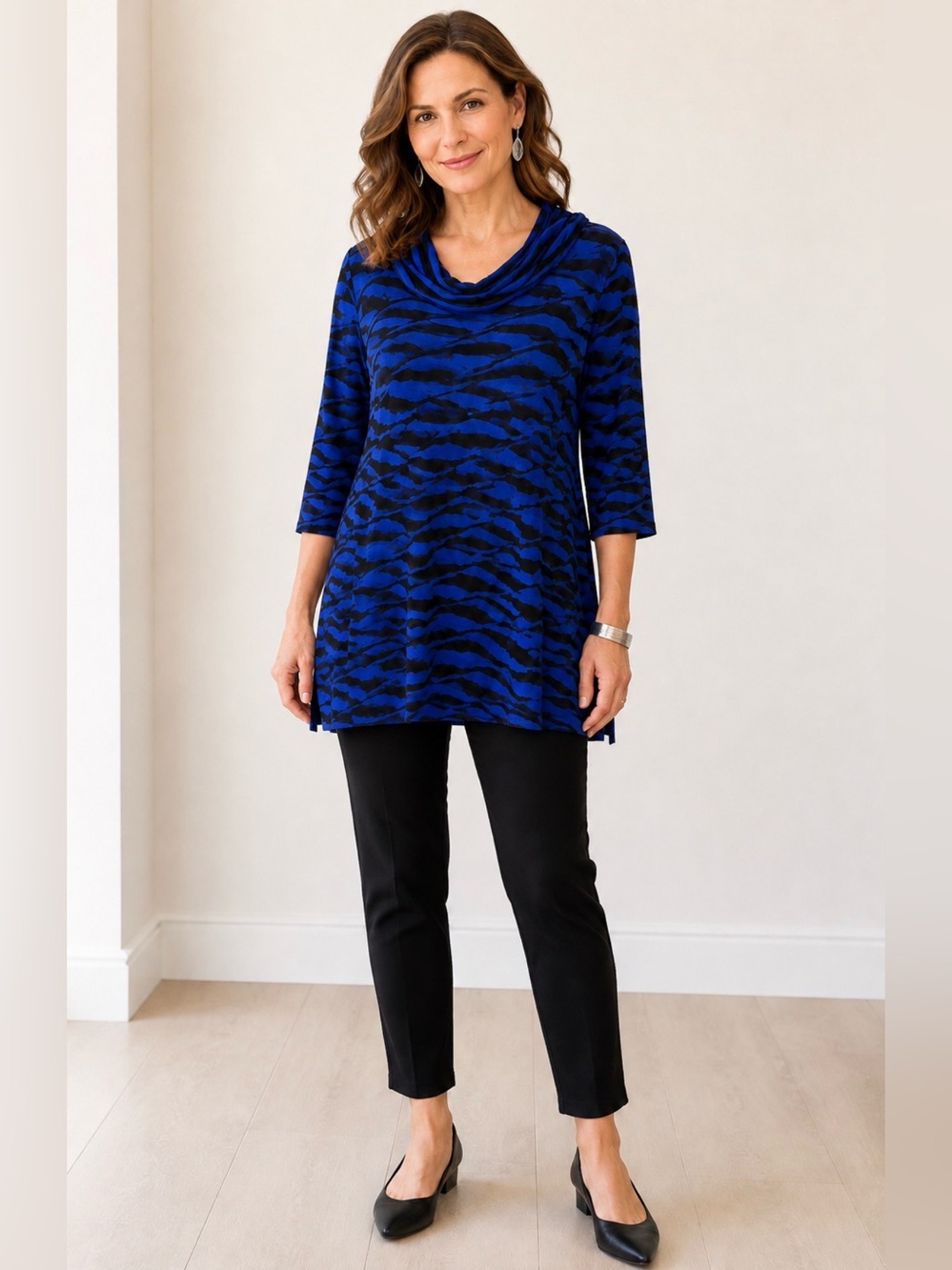 Women’s 3/4 sleeve Lagenlook Blouse 0X 16W Black Blue Pattern